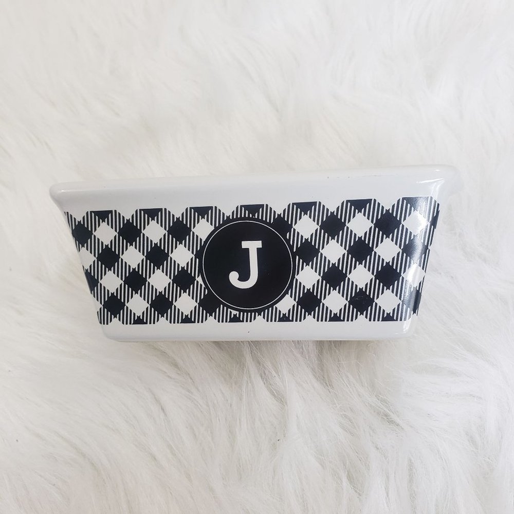Nantucket J initial mini loaf‎ baking dish with black check design